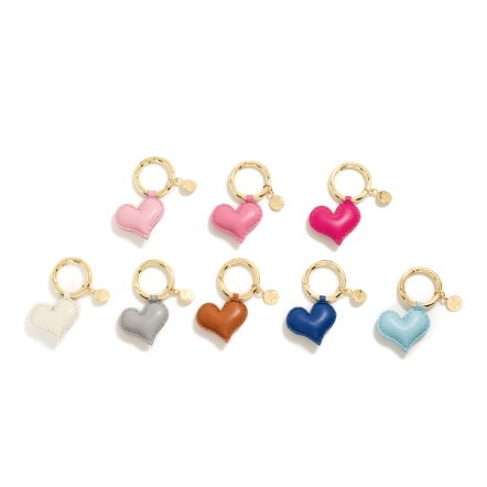 GOLD 羊皮愛心掛飾 - 杏仁白/霧粉紅/玫瑰粉/桃紅色/焦糖棕/淺粉藍/寶藍色/淡雅灰 ( 323-003 ) USD$ 25.3